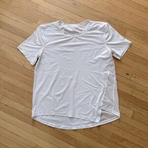 Lululemon work out shirt with mesh detail size 6